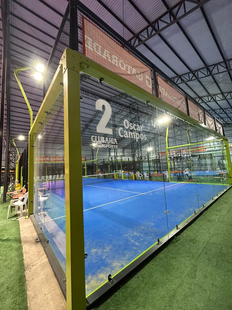 Cancha azul de pádel número 2