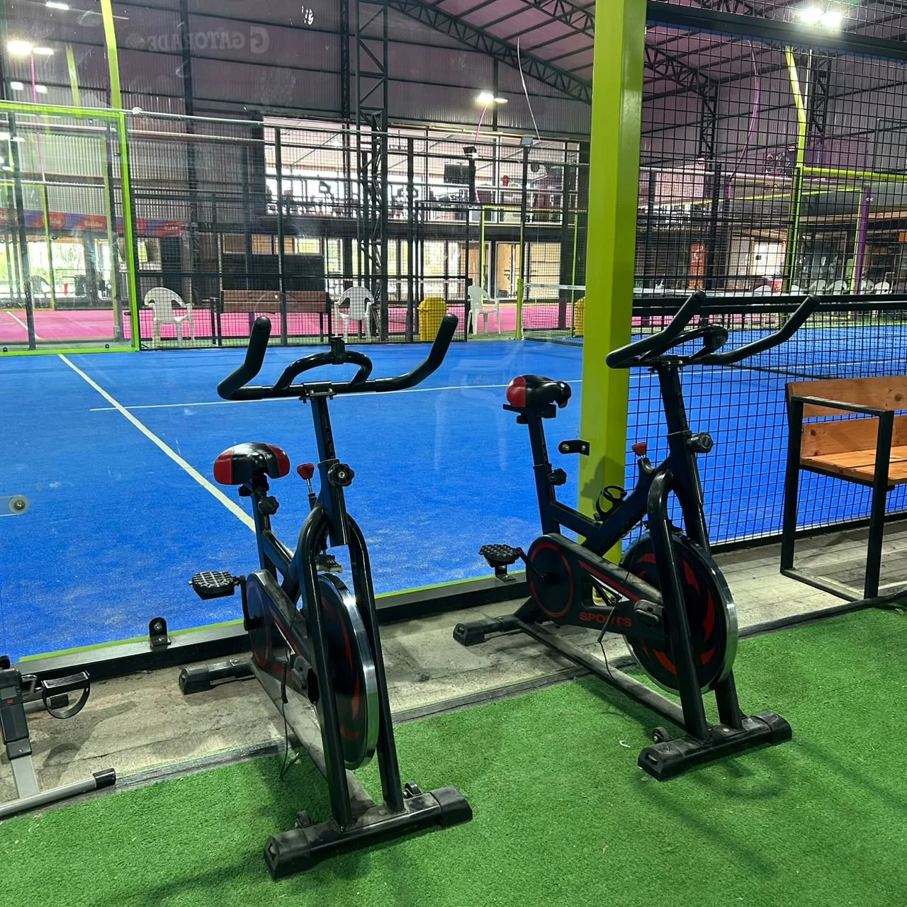 Equipamiento deportivo en Club Bahía Sports