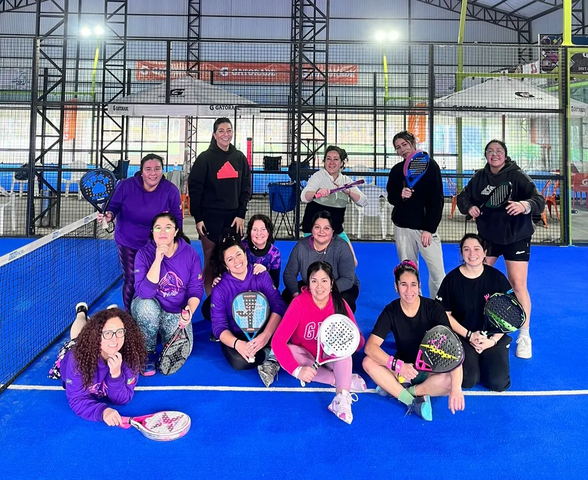 Momento de Pincoyas Pádel en Club Bahía Sports