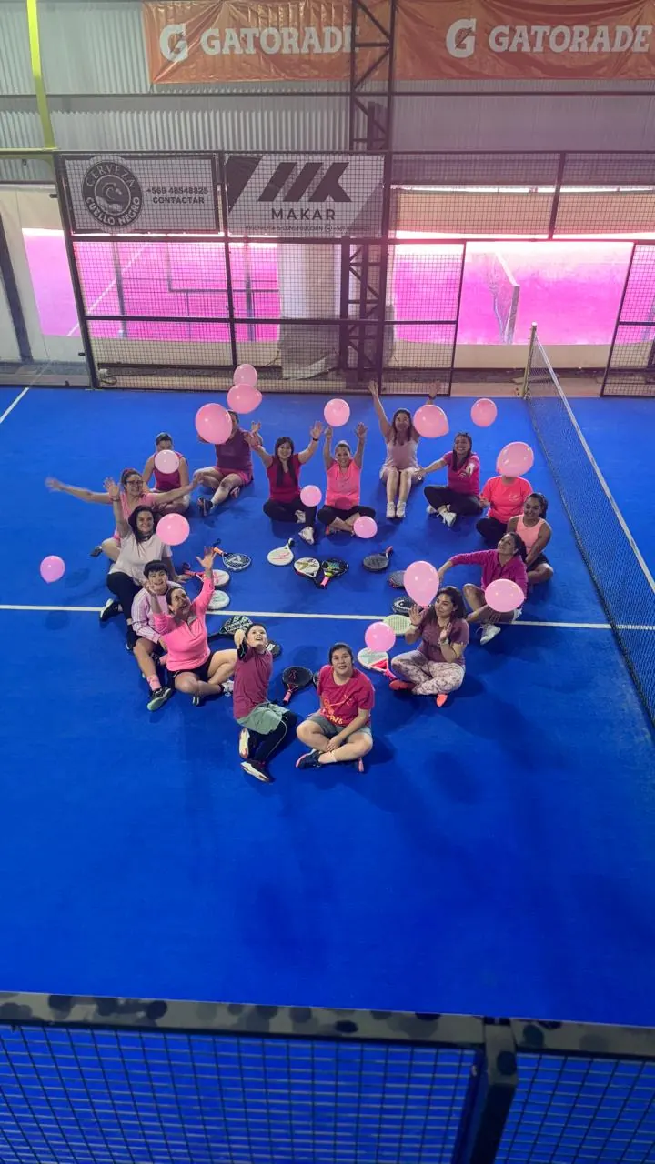 Momento de Pincoyas Pádel en Club Bahía Sports